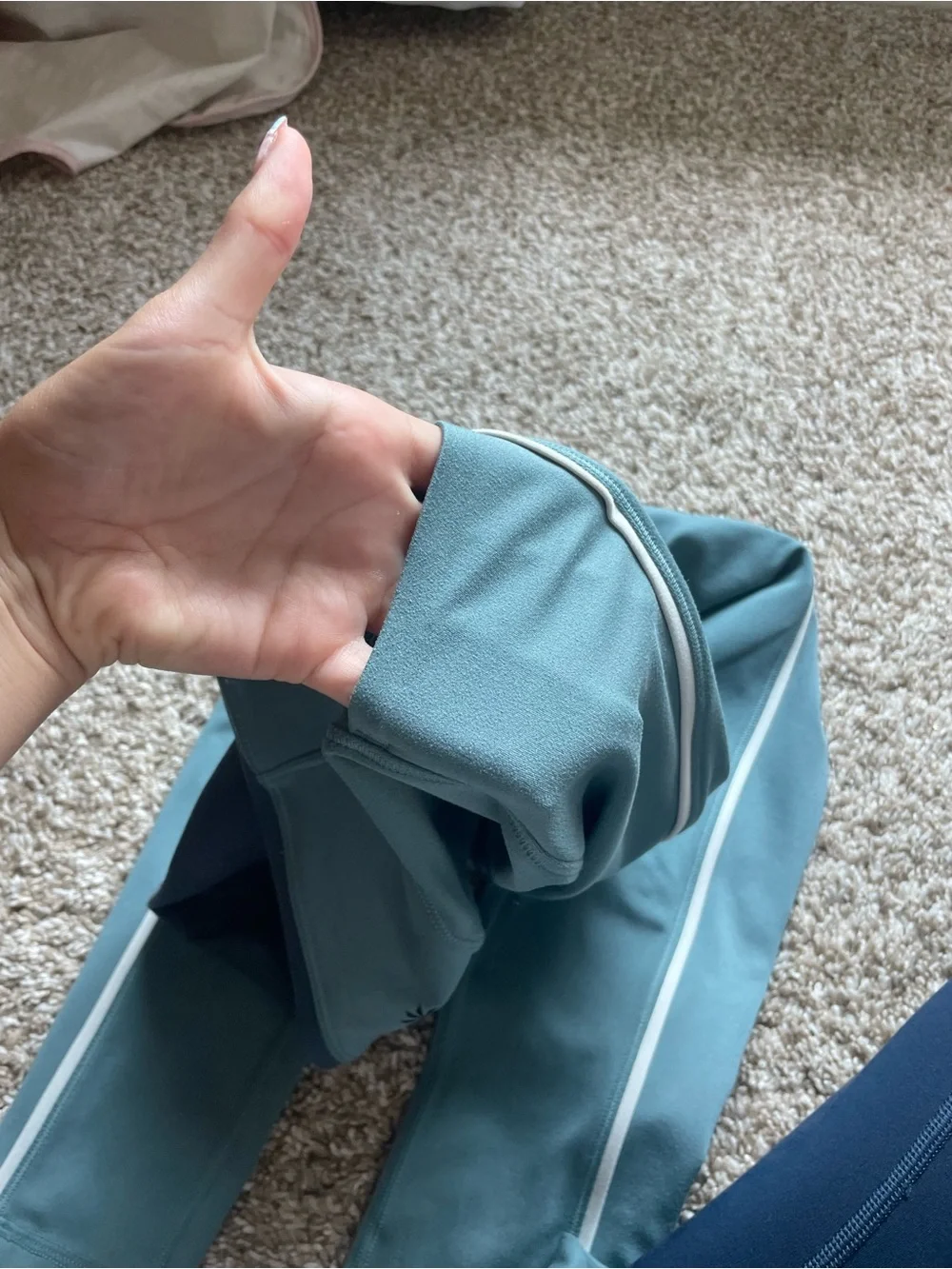 Athleta Girls set-  blue/green Leggings with crop top